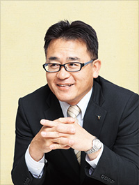 取締役社長 三田 恭男